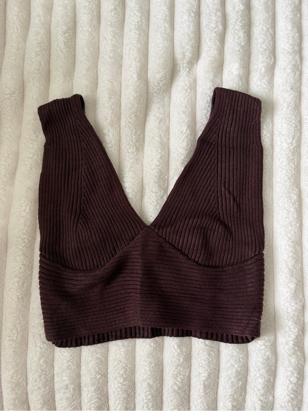 Sincerely Jules Ribbed Deep V Crop Top in Dark Brown